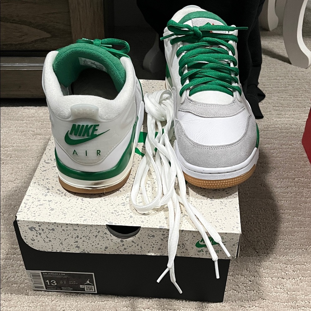 Nike White and Green Low-Top Sneakers with Gum Outsole